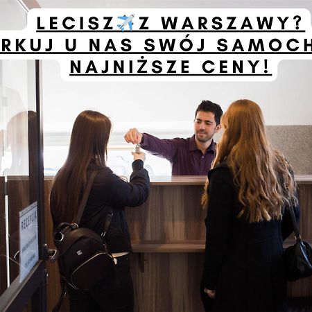 Hotelik Okecie 39 - Nocleg I Parking Blisko Lotnisko Okecie ワルシャワ エクステリア 写真